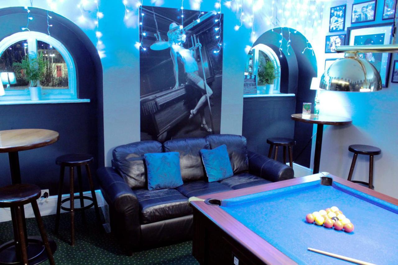 The Dove Inn Micheldever Экстерьер фото